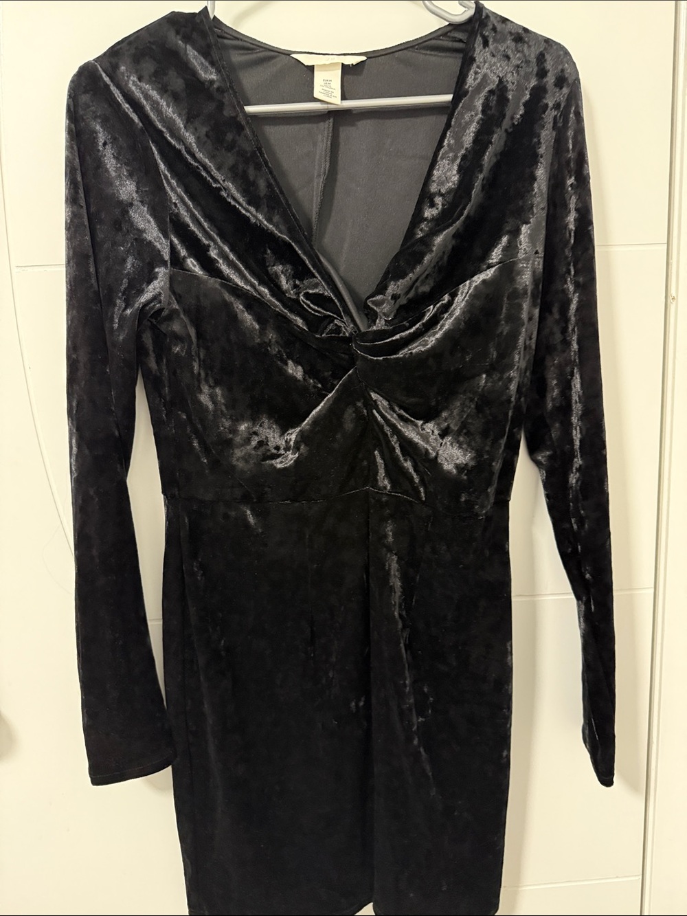 Black Velvet Twist-Front Long Sleeve Dress